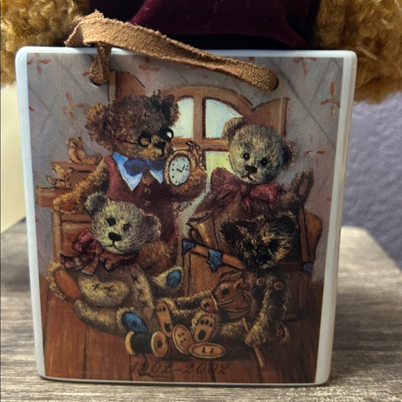 Teddy’s Teddy 100th anniversary, 1902 to 2002 - Picture 5 of 9